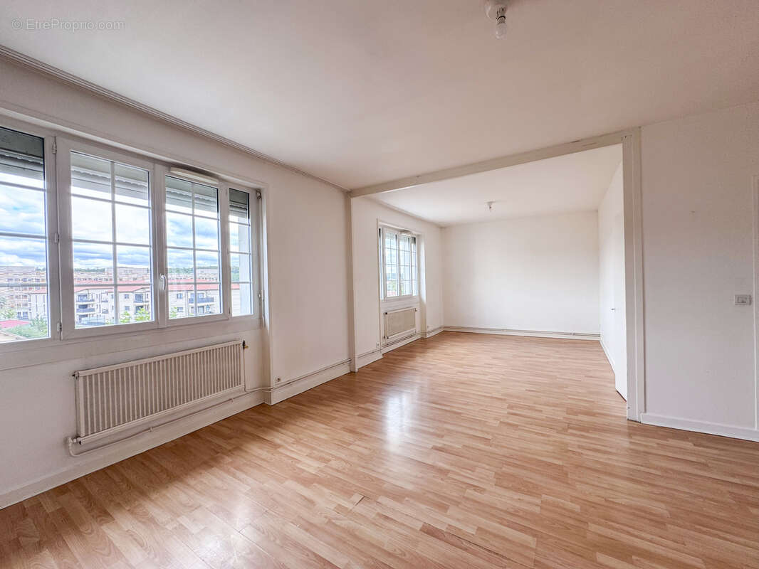 Appartement à ROUSSILLON