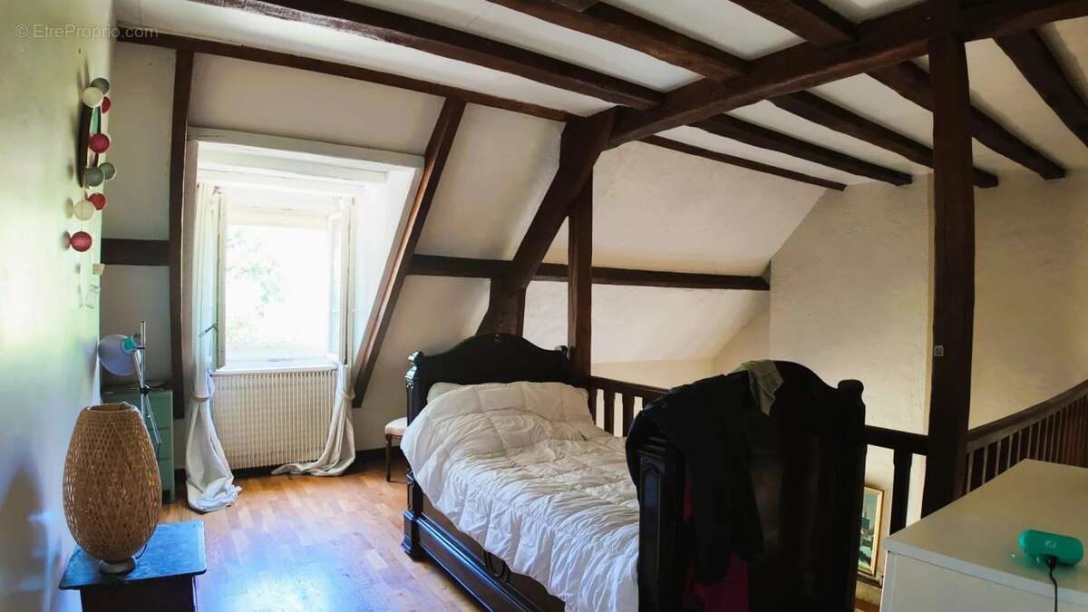 Maison à CLAIREFONTAINE-EN-YVELINES