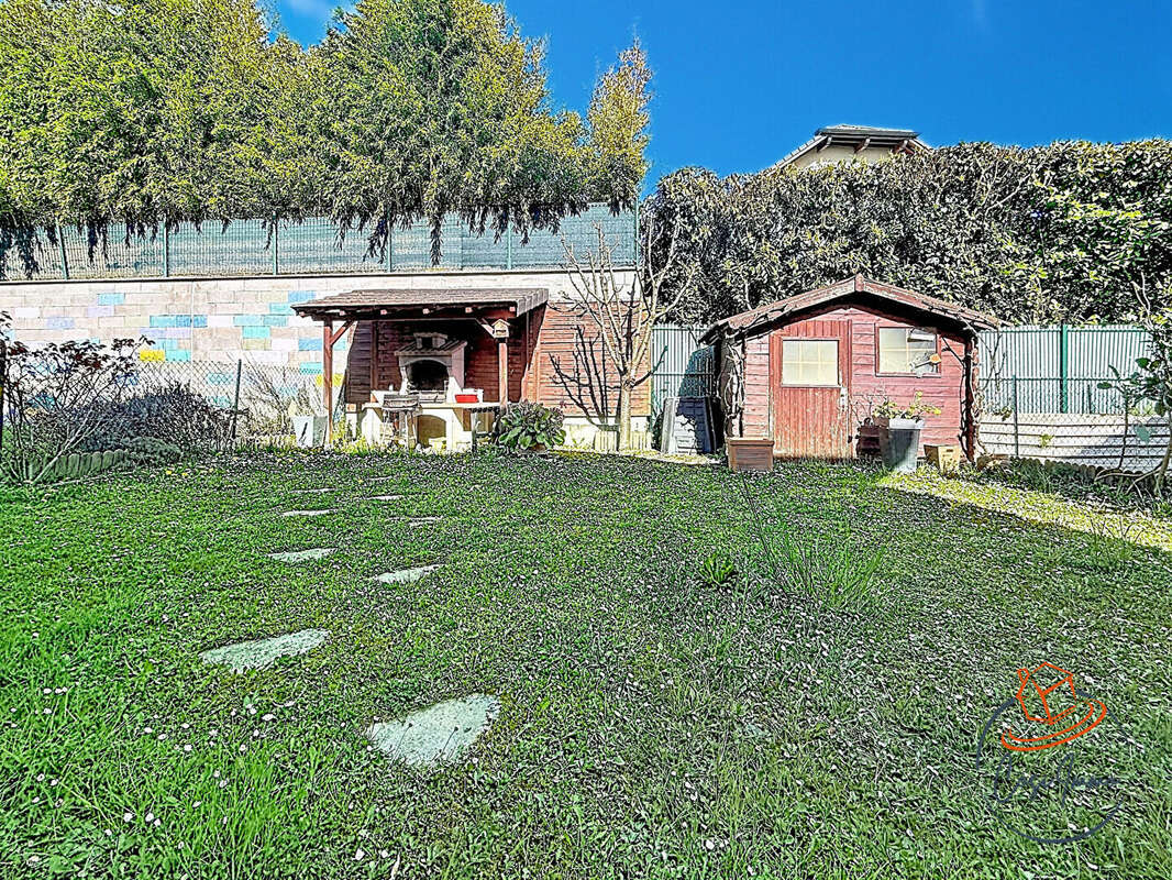 Maison à ORNEX