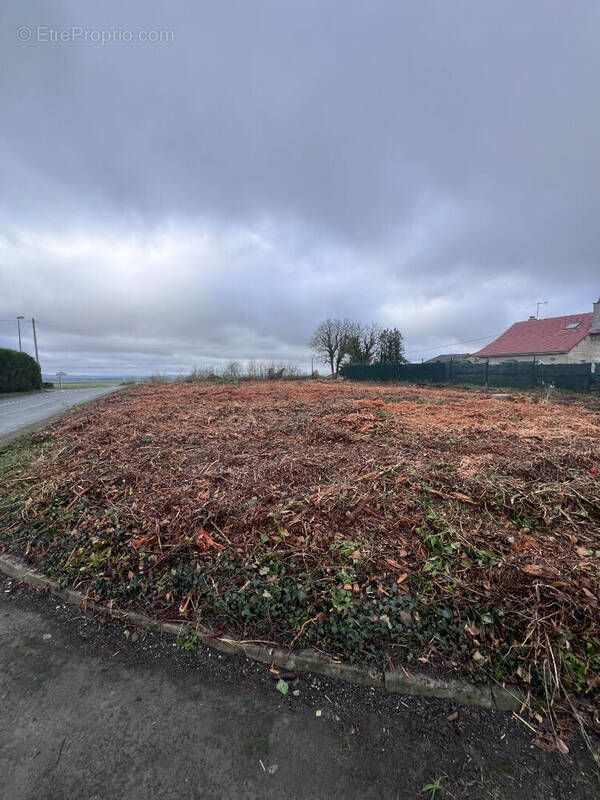 Terrain à PROUVAIS