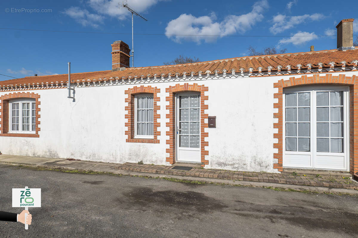 Maison à CHATEAUNEUF