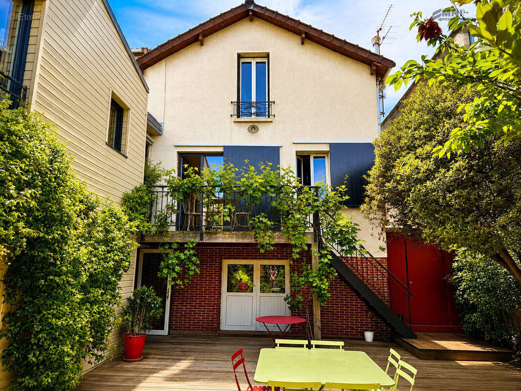 Maison 288 m² à Le Kremlin-Bicetre  - photo 2