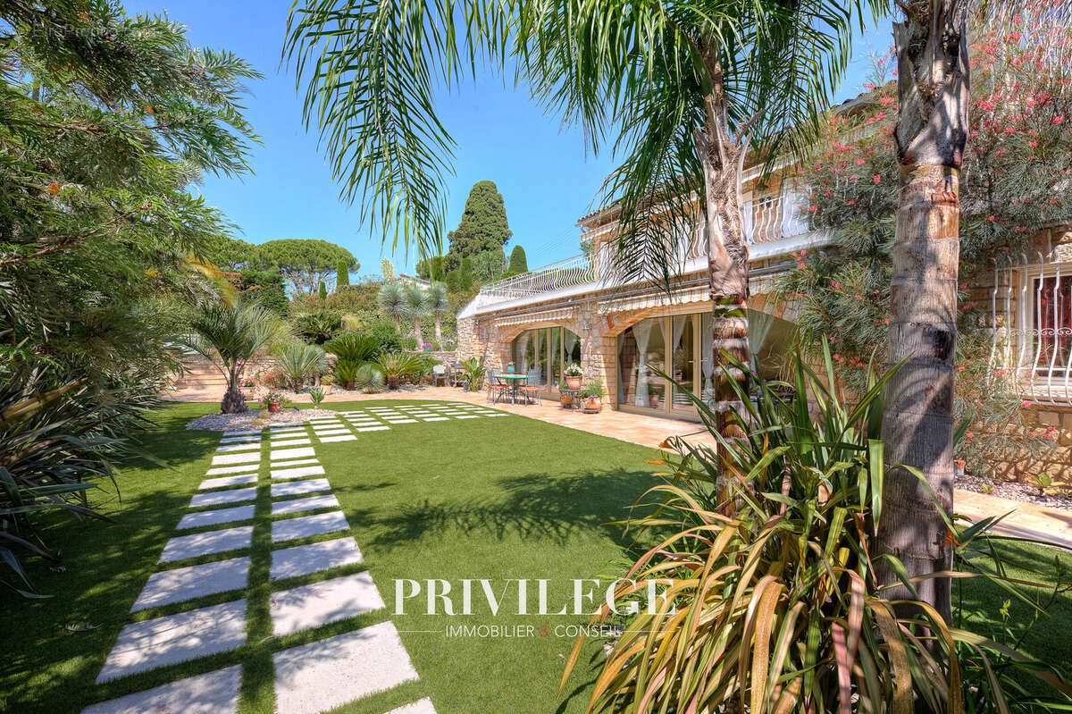 Maison à MOUGINS