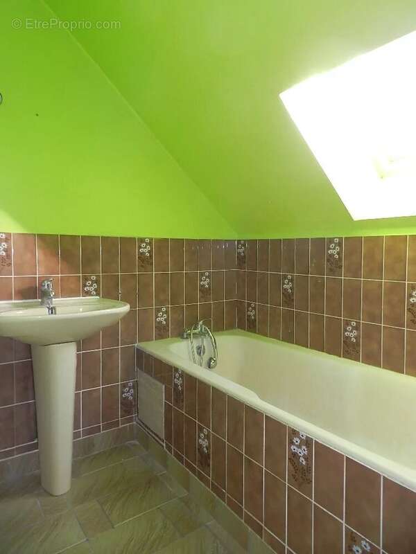 Maison à SAINT-PIERRE-SUR-DIVES