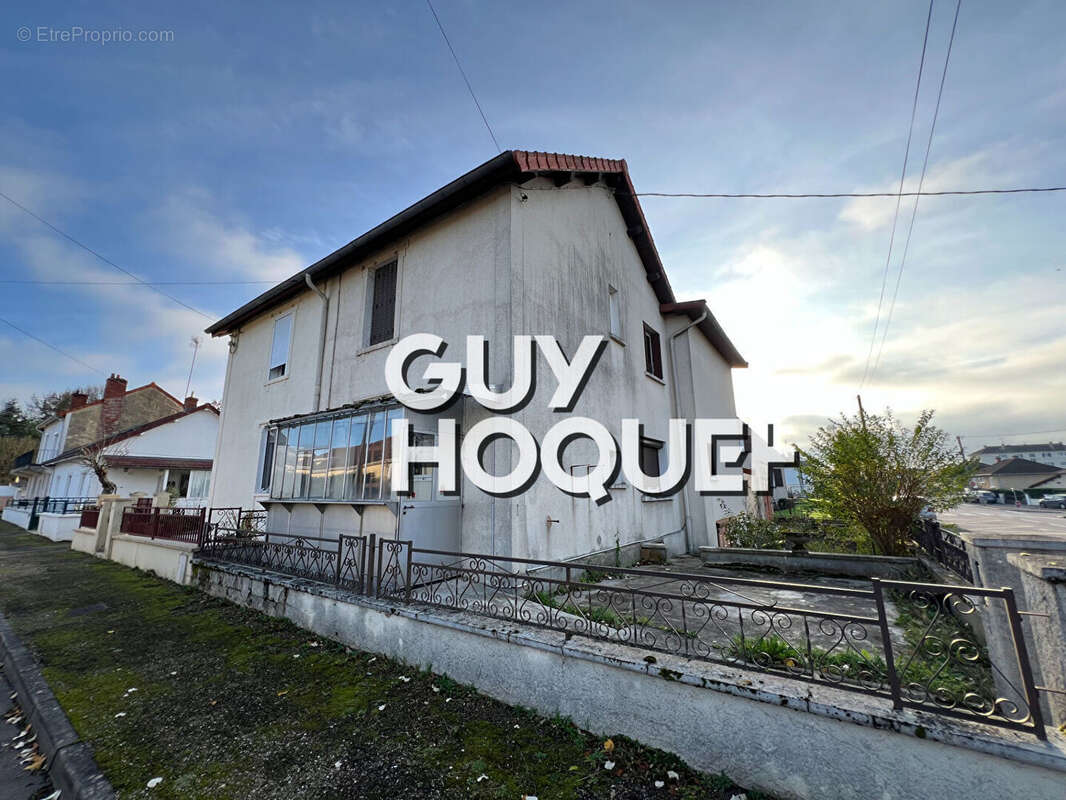 Maison à PARAY-LE-MONIAL