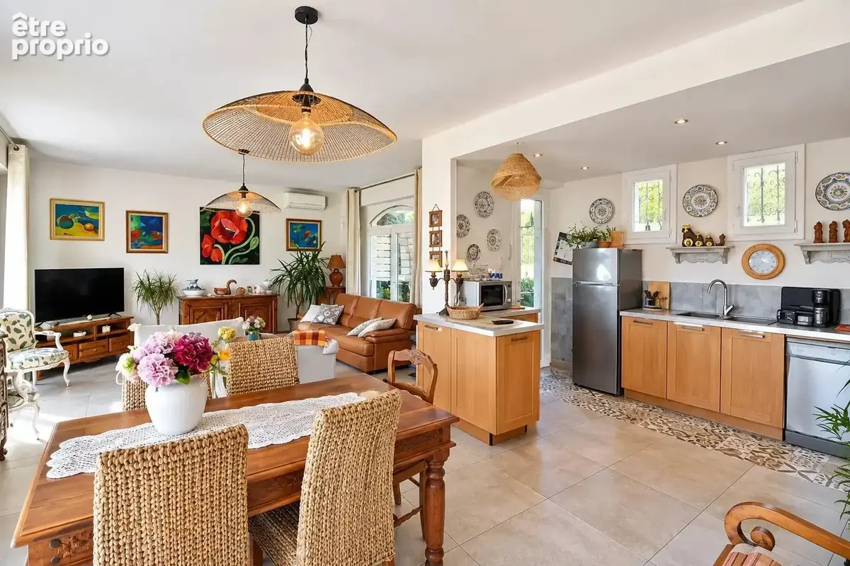 Fayence – Villa de 180 m² avec 3 chambres et vue dégagée - photo 5