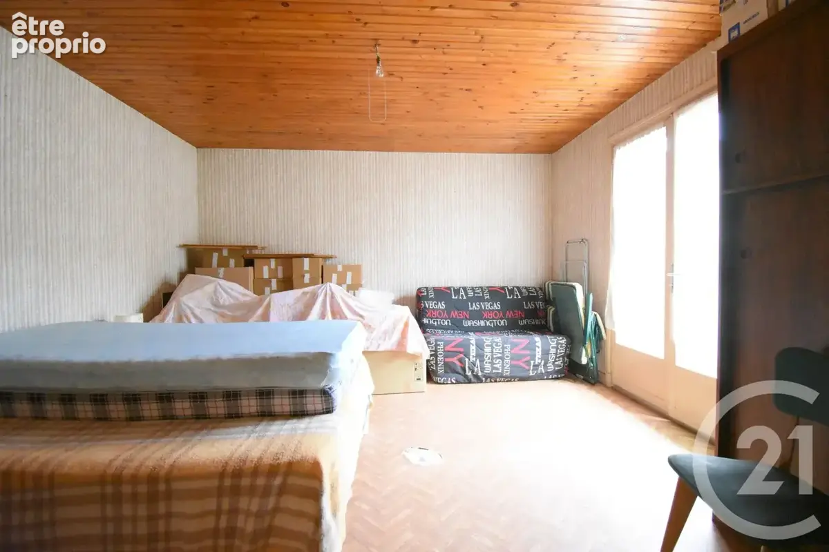 Maison 69 m² à Cusset  - photo 5