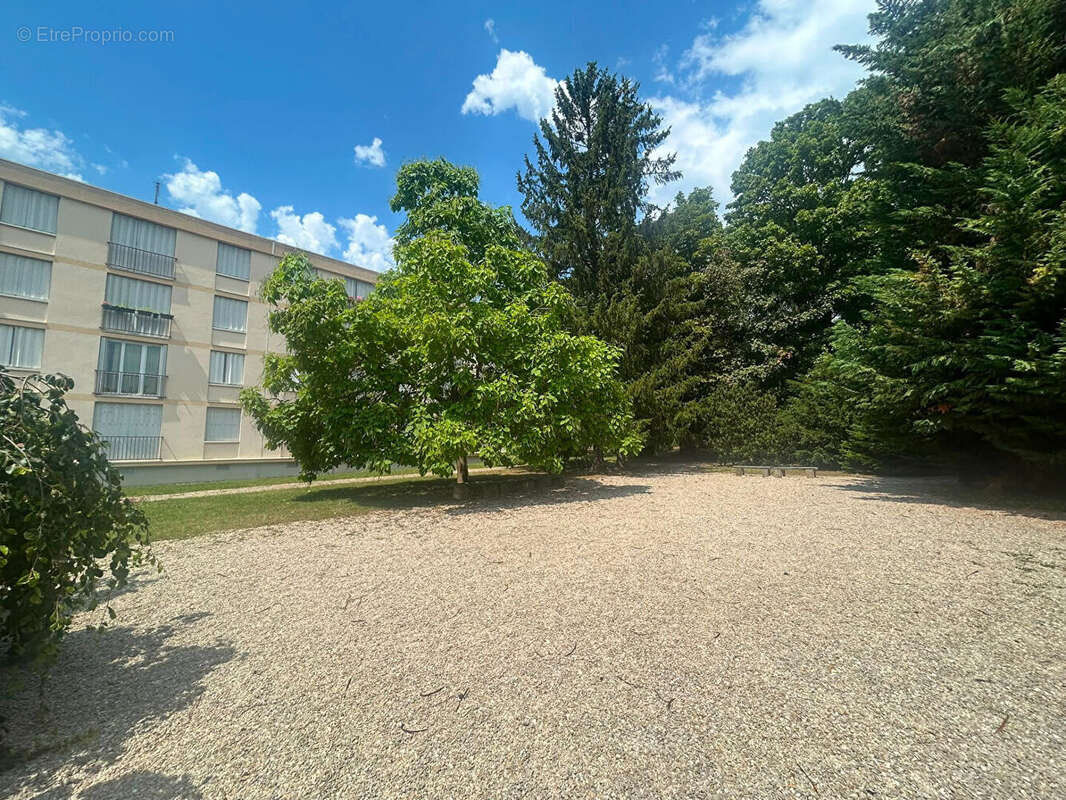 APPARTEMENT  4 PCS centre ville proche GARE - photo 3