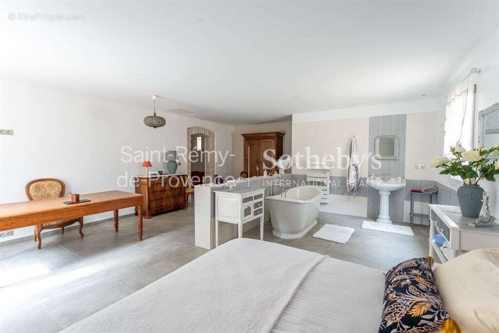 Maison à PLAN-D&#039;ORGON