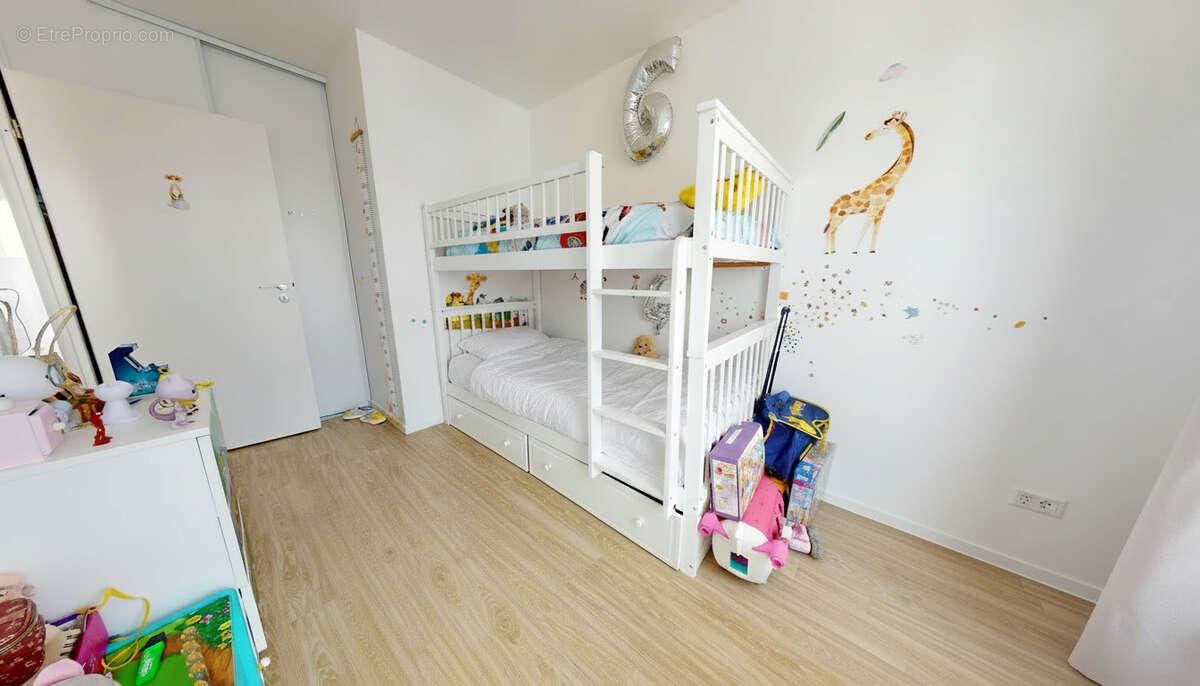 Appartement à SARTROUVILLE