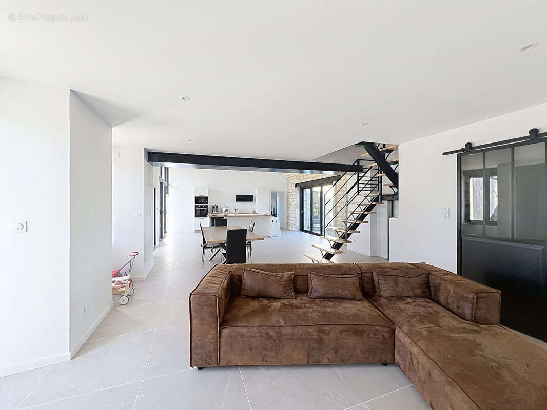 Maison à BRISSAC-QUINCE