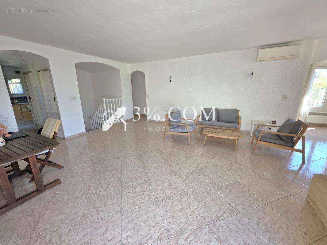 Maison à SAINT-RAPHAEL