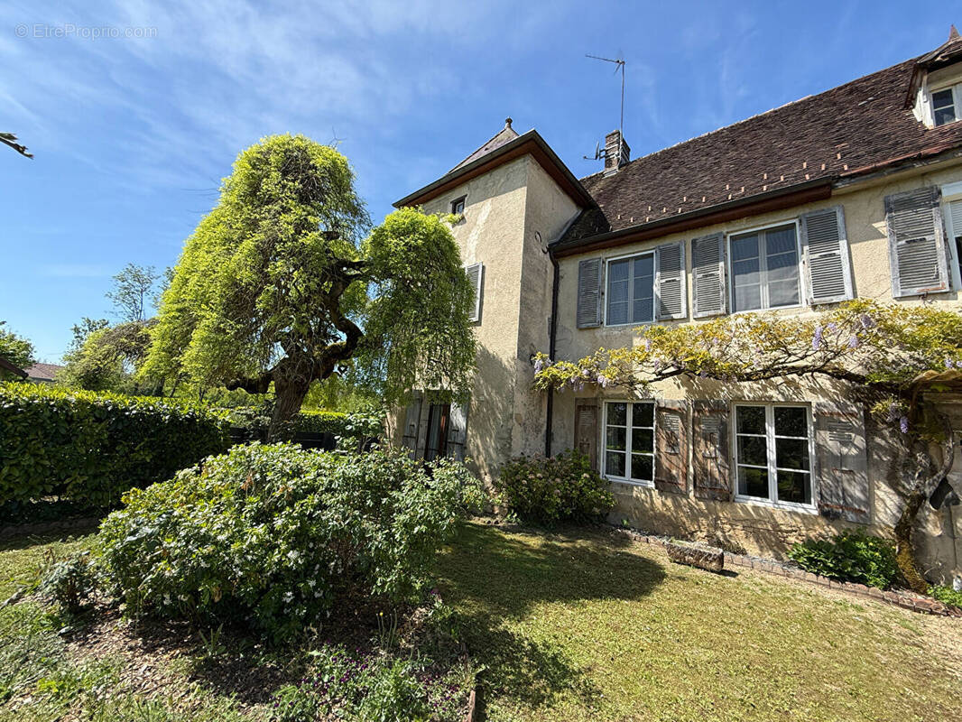 Maison à BLETTERANS
