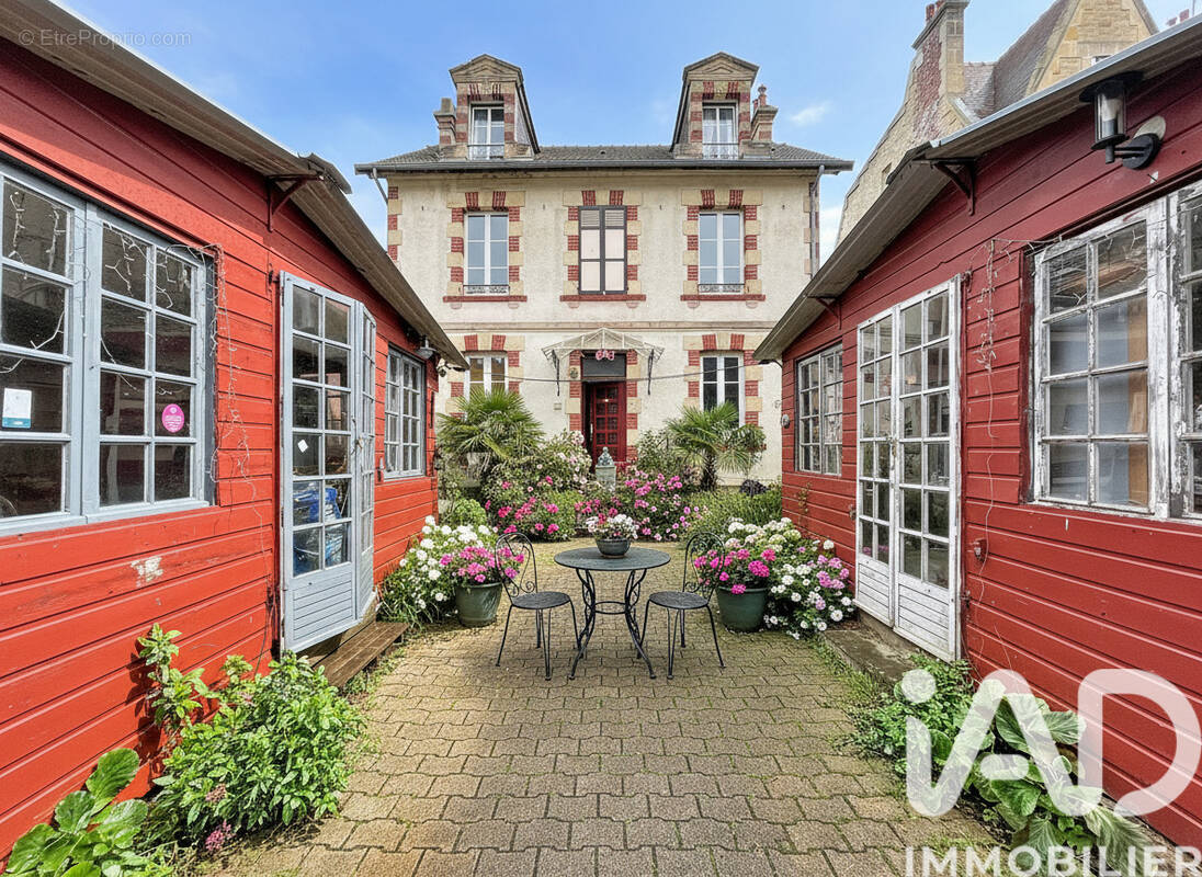 Photo 1 - Maison à OUISTREHAM