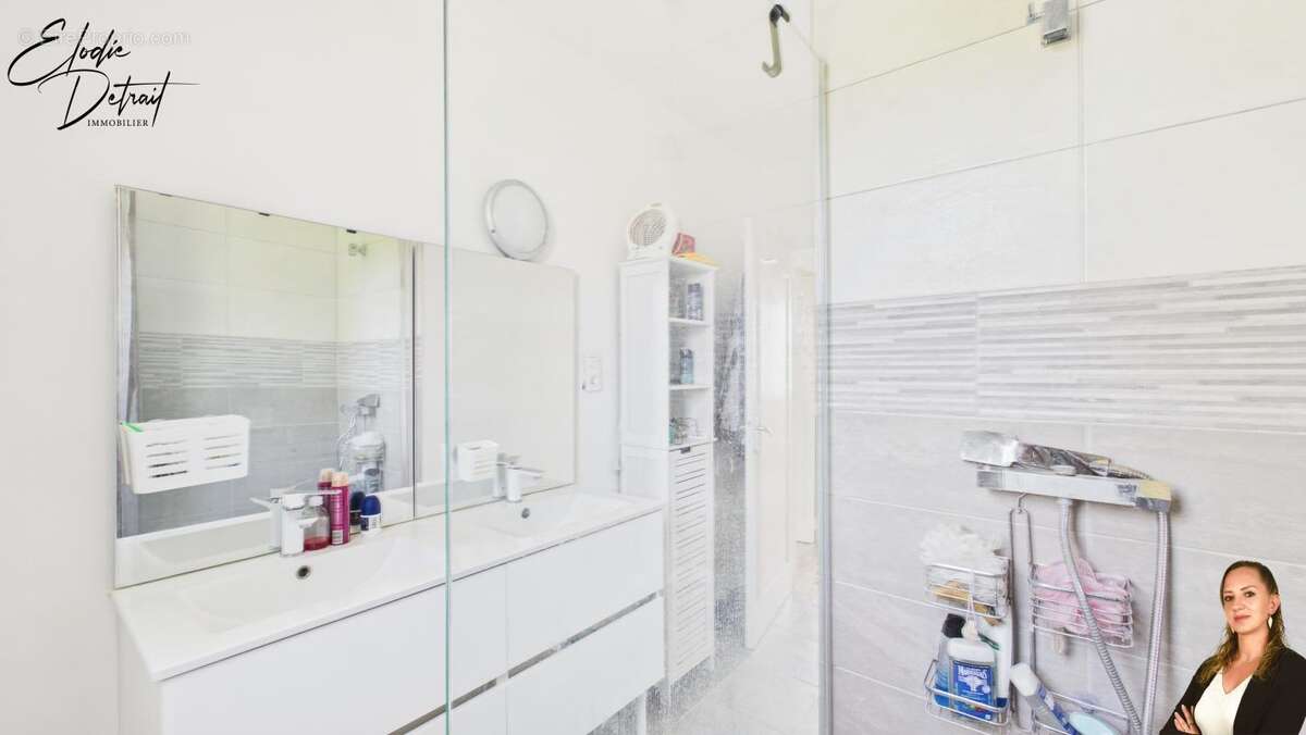 Maison 113 m² à La Bazoge  - photo 9
