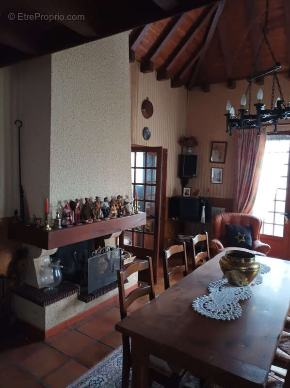 Maison à MONTAYRAL