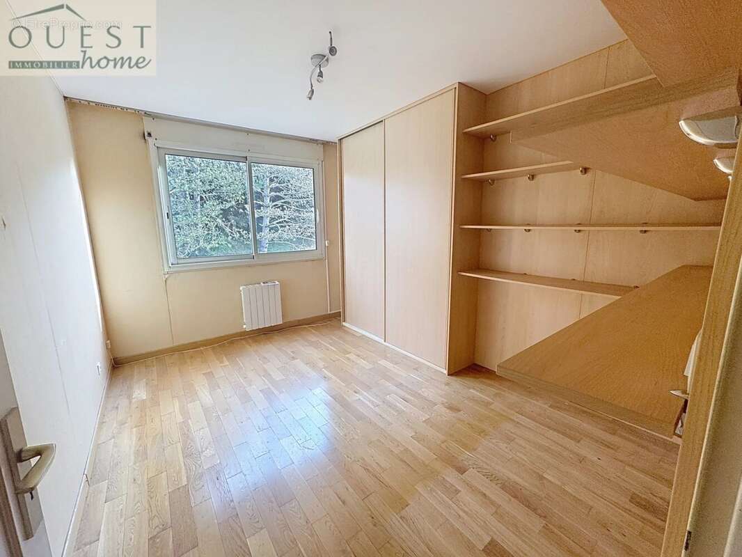 Appartement à CHARBONNIERES-LES-BAINS
