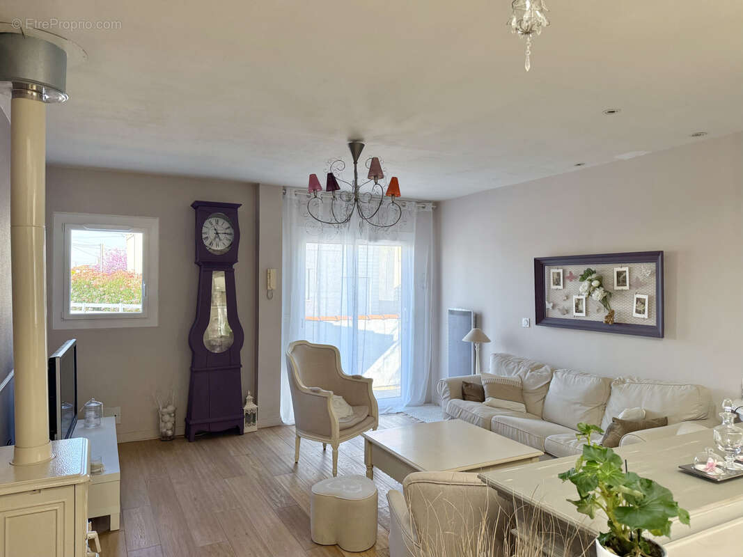 Maison à BOUGUENAIS