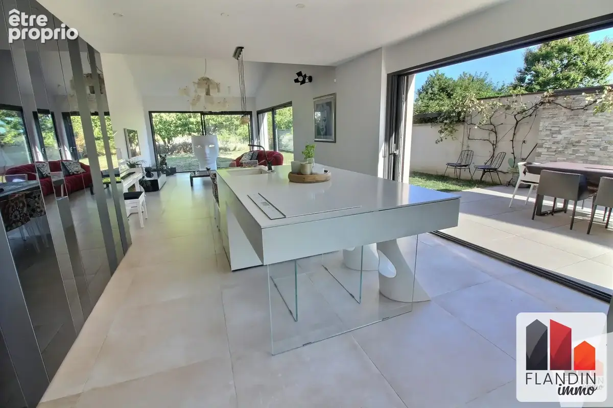 Maison 5 pièces 120 m² à vendre à Vourles (69390) - photo 4