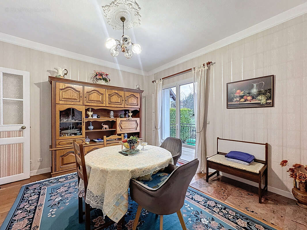 Maison à SAVIGNY-SUR-ORGE