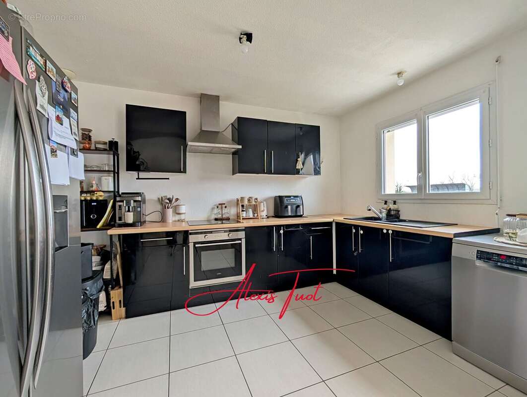 Maison 77 m² à Ambares-Et-Lagrave  - photo 20