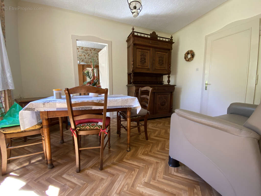 Maison familiale avec jardin à Sarreguemines - photo 6