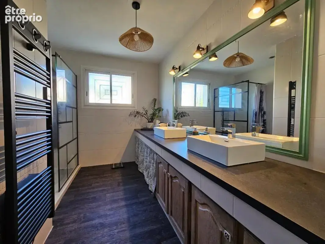 Bon Encontre : Maison familiale 160 m² - Vue panoramique et position dominante - photo 12