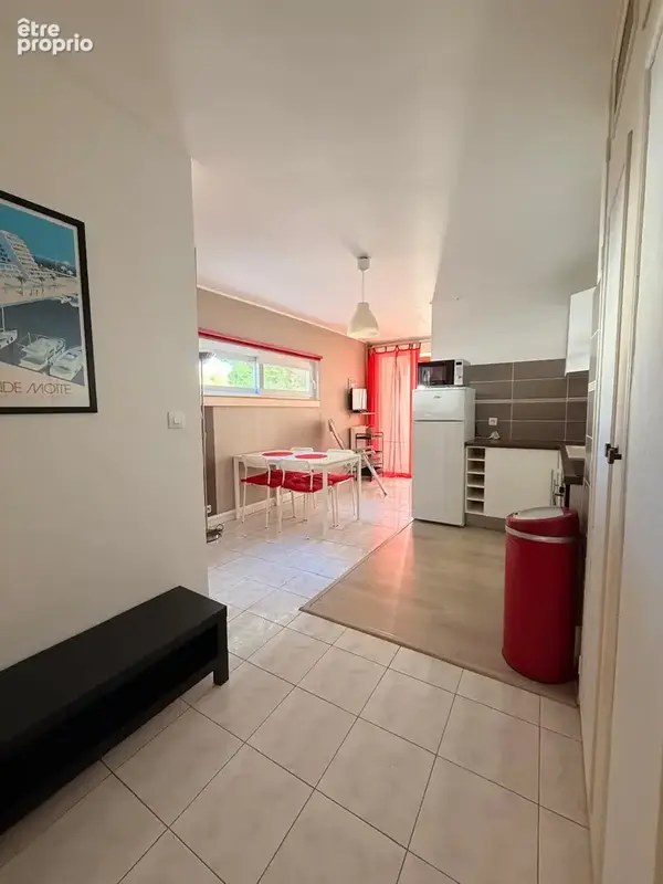 Appartement T2 de 38m2 avec terrasse au 1er dans une résidence de standing - CENTRE VILLE LA GRANDE MOTTE - photo 4