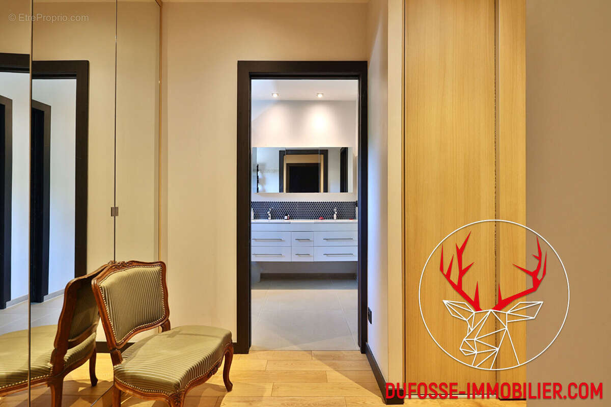 Maison à CHARBONNIERES-LES-BAINS