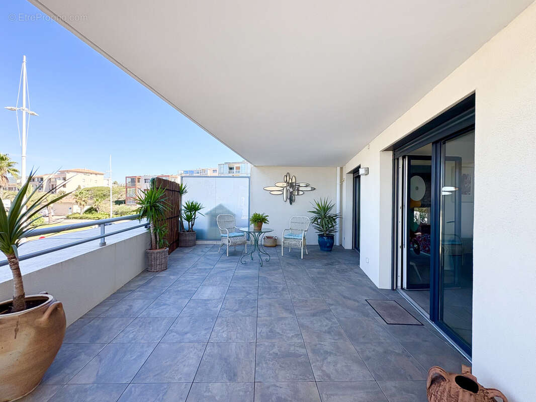 Appartement à SIX-FOURS-LES-PLAGES