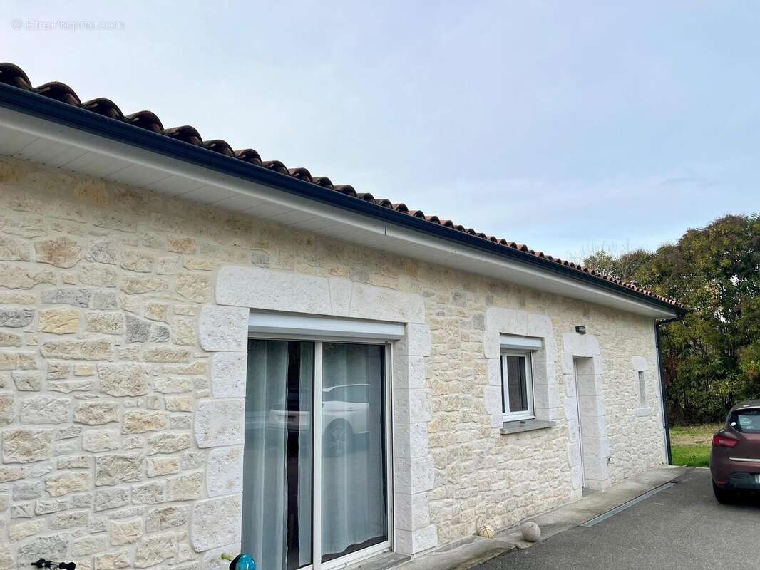 Photo 3 - Maison à SAINT-MAURIN