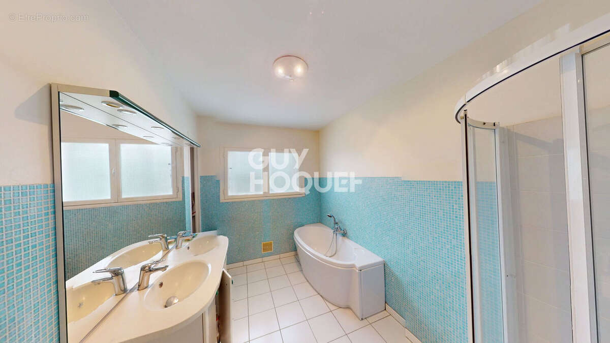 Maison à ARTHEZ-DE-BEARN