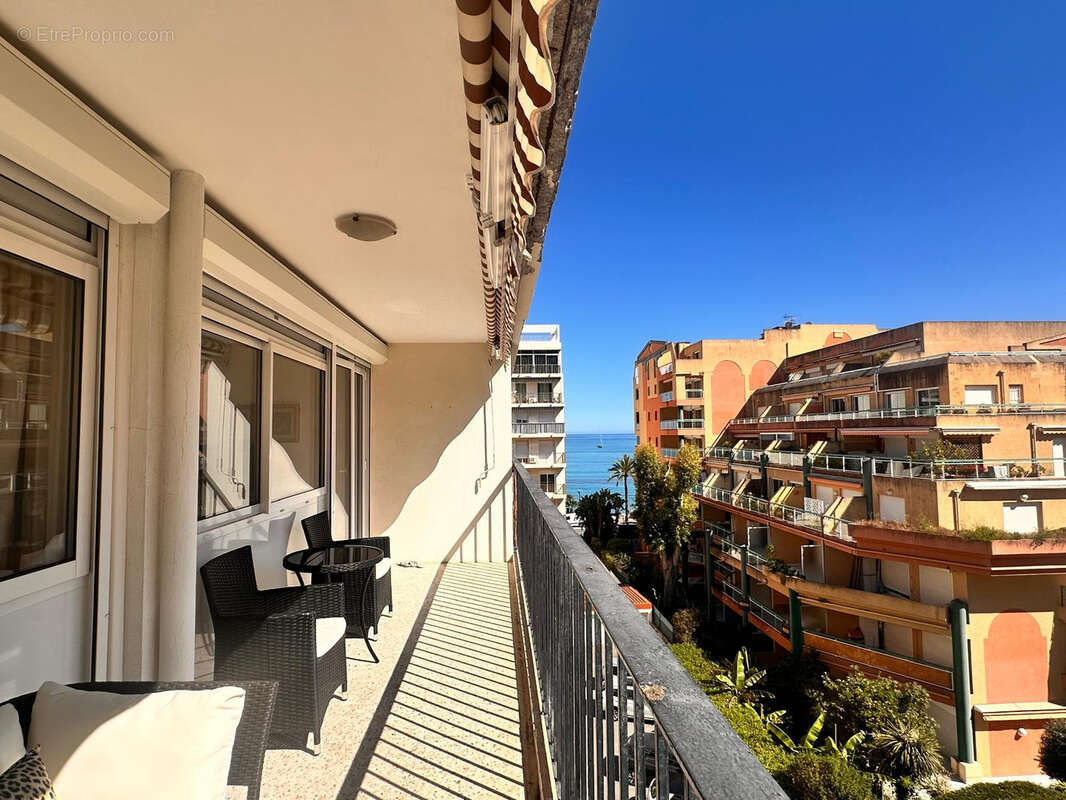 Appartement à ROQUEBRUNE-CAP-MARTIN