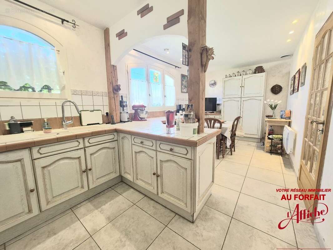 Maison à BRUGUIERES