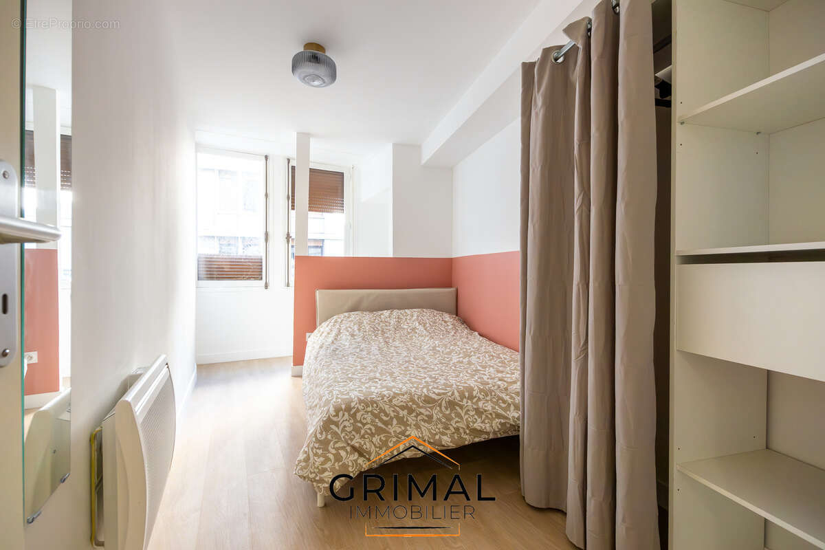 Appartement à MARSEILLE-1E