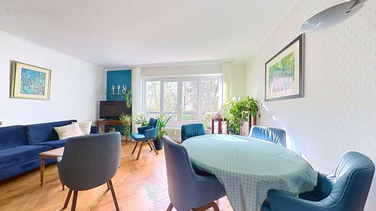 Appartement à TASSIN-LA-DEMI-LUNE