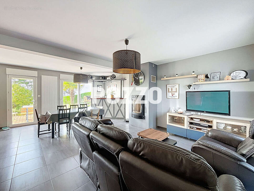 Maison à JUVIGNY-LE-TERTRE