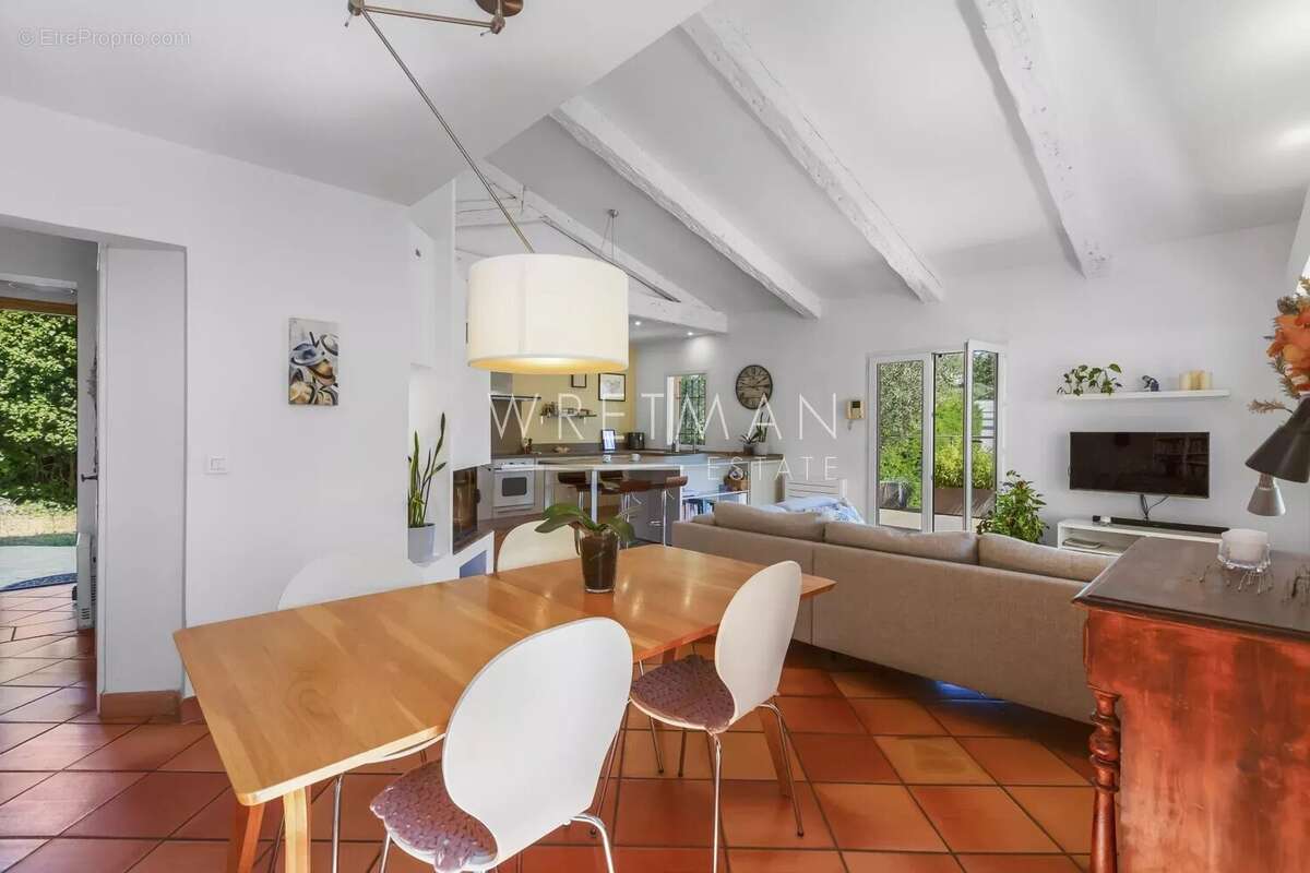 Jolie maison avec jardin et piscine - Valbonne - photo 8