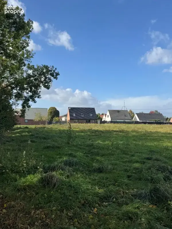 Terrain à LA GORGUE