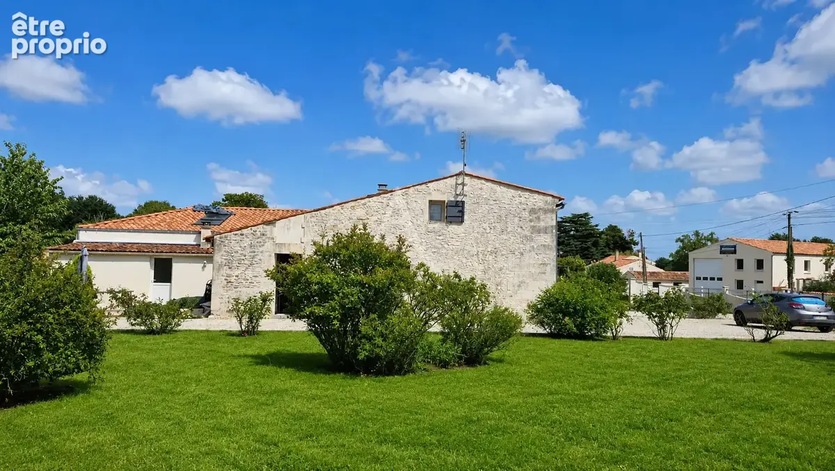 Maison en pierre de charme à proximité de Saintes et de la mer - photo 3