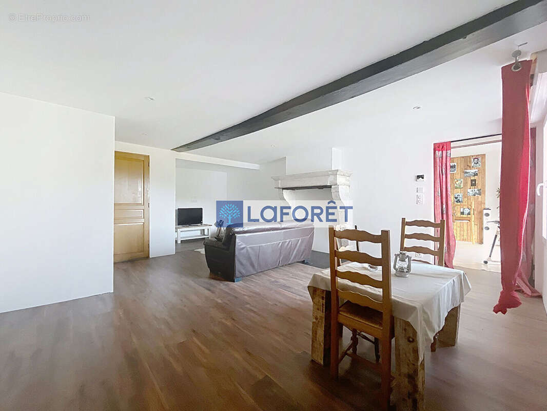 Maison à MUSSEY-SUR-MARNE