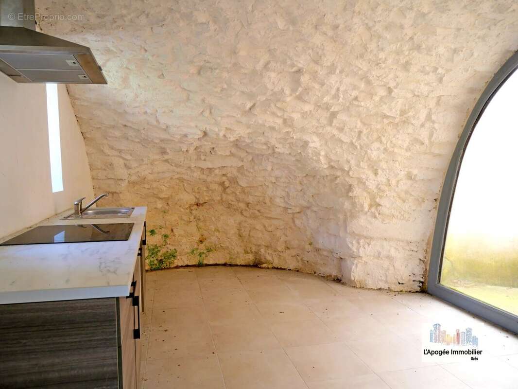 Appartement à LUSSAN