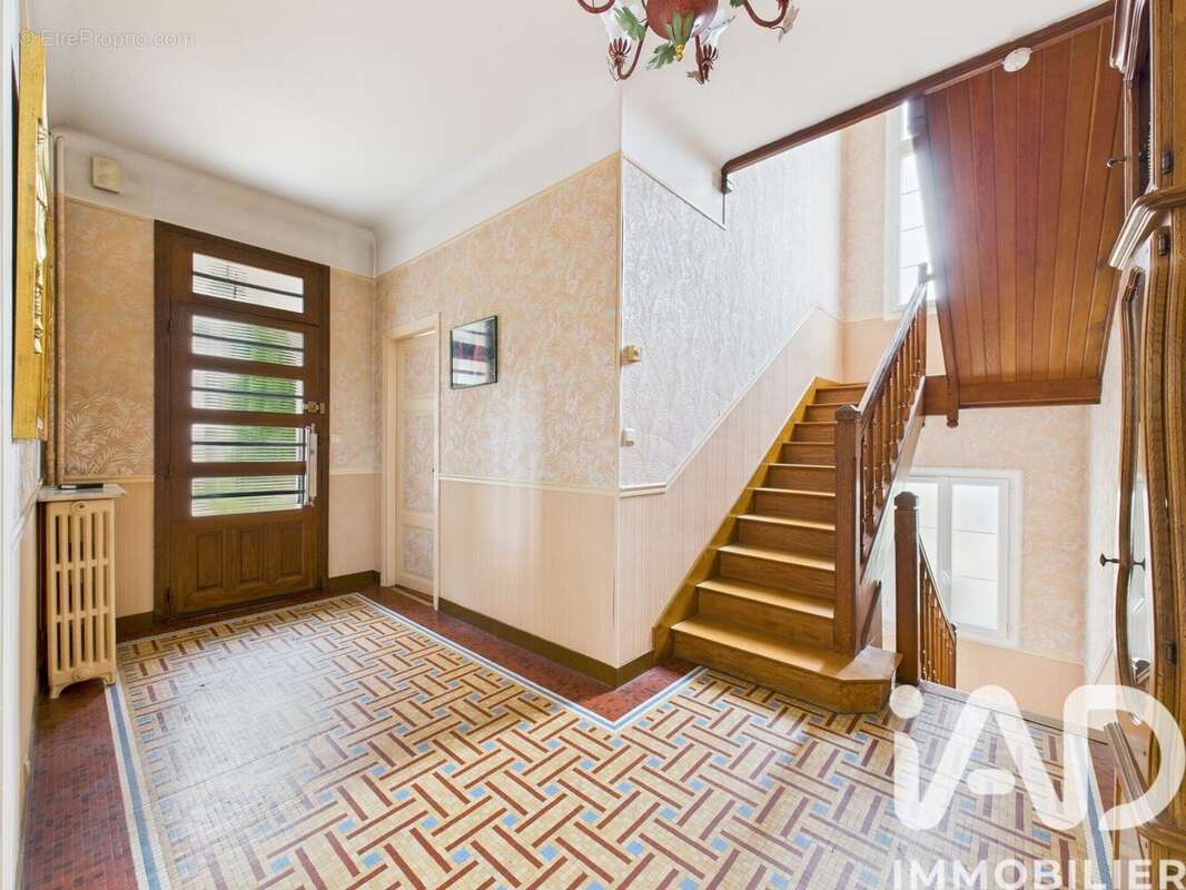 Photo 9 - Maison à MONTEREAU-FAULT-YONNE