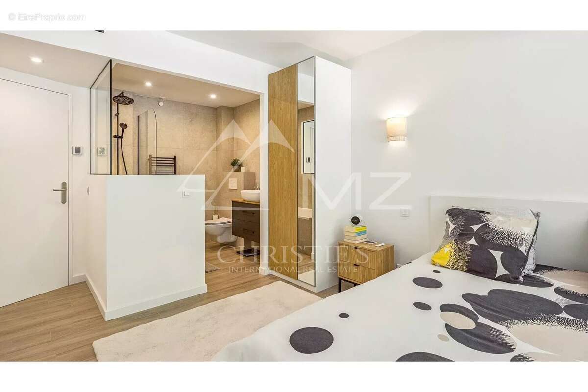 Appartement à LE CANNET