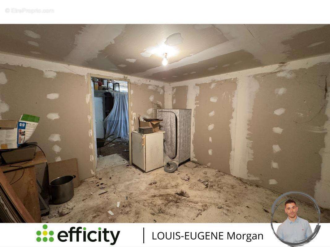 Maison 189 m² à Charroux  - photo 12