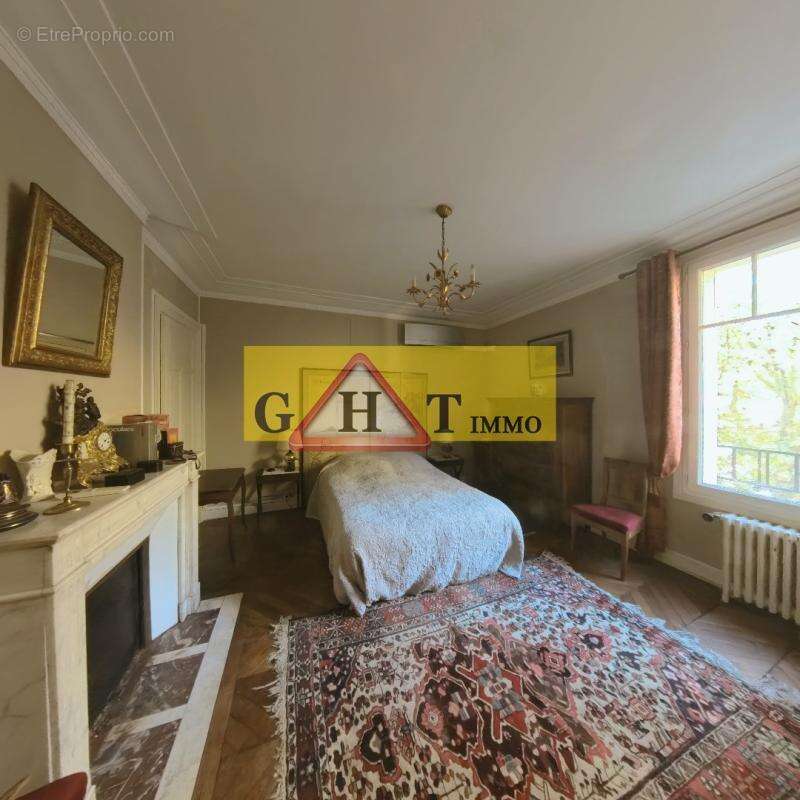 Maison à MAISONS-ALFORT