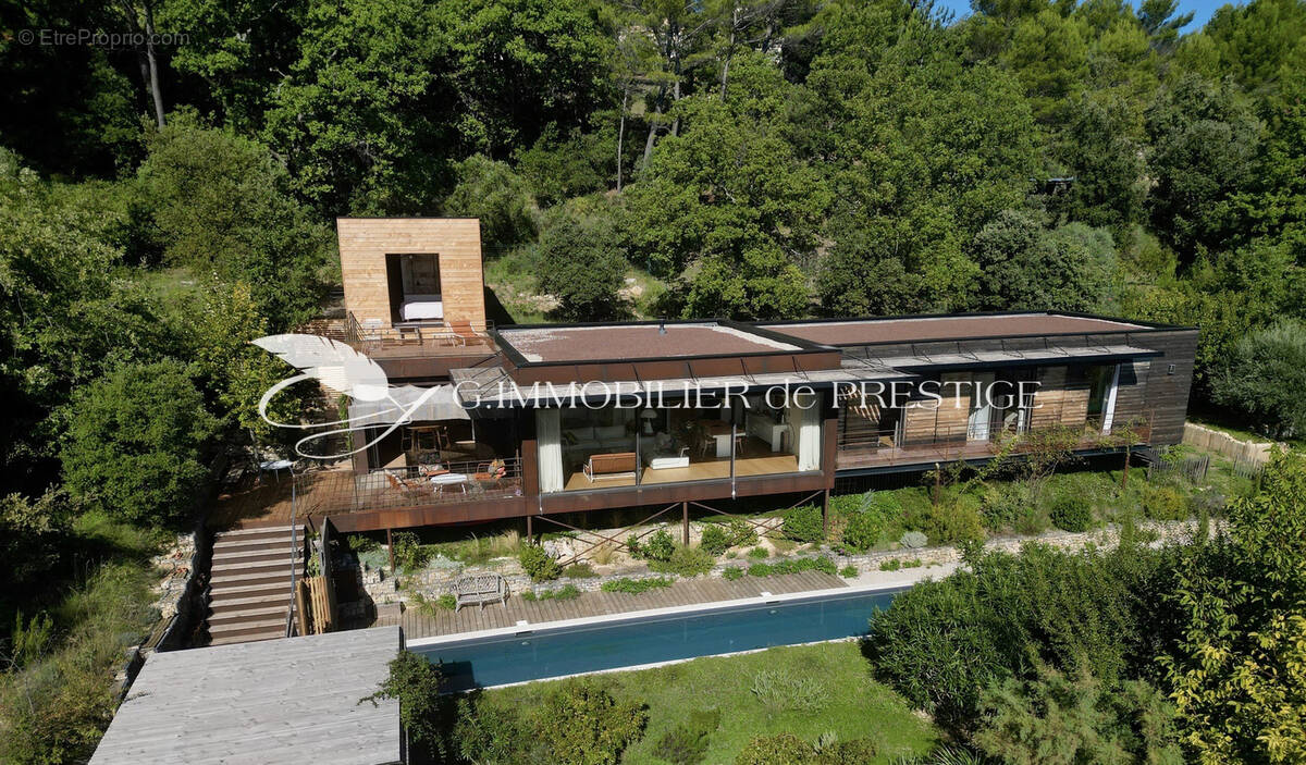 Maison à MALEMORT-DU-COMTAT