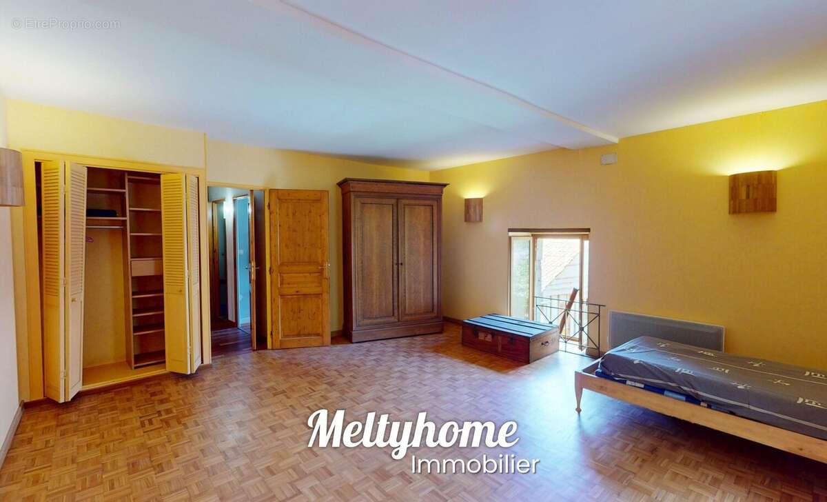 Maison à COLOMBIERS-SUR-SEULLES