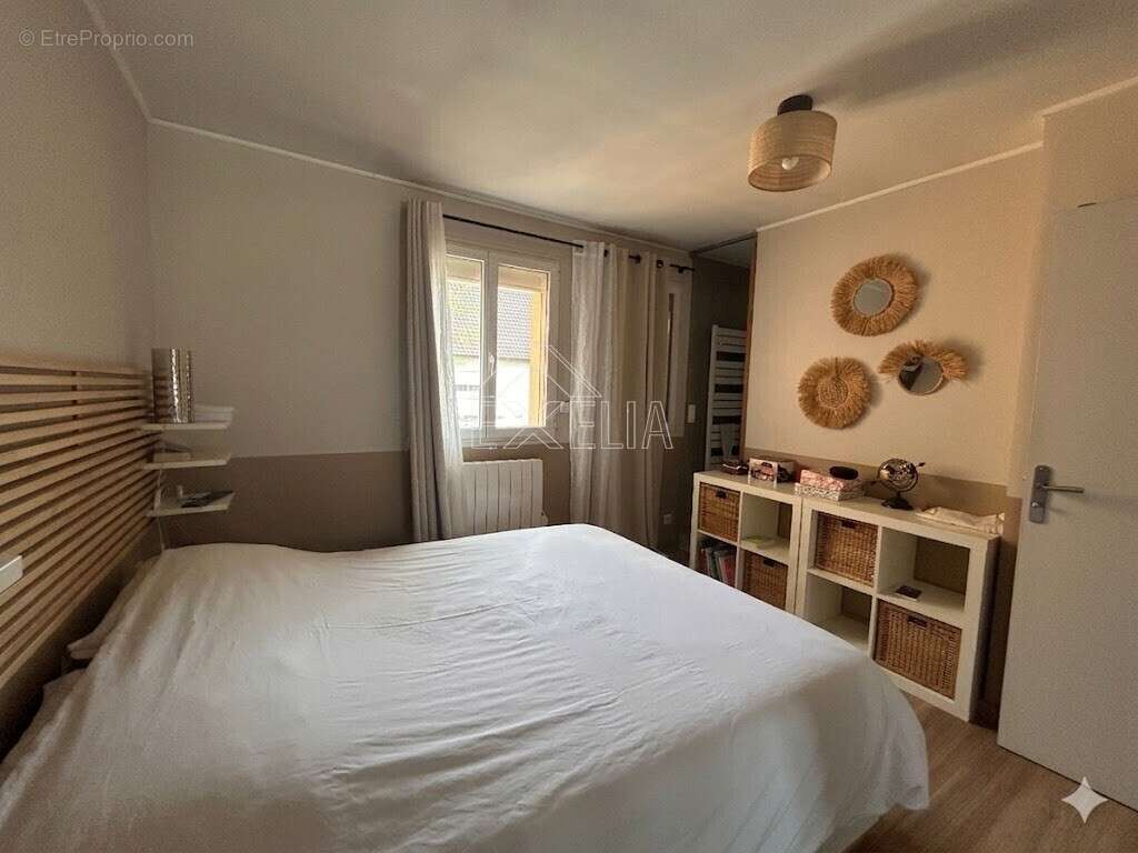 Maison à ROSNY-SUR-SEINE