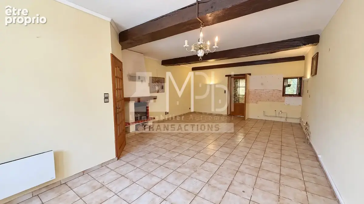 Appartement 3 pièces 81 m² à vendre à Lent (01240) - photo 2